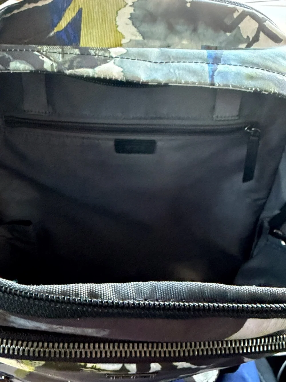Tumi bold graphic